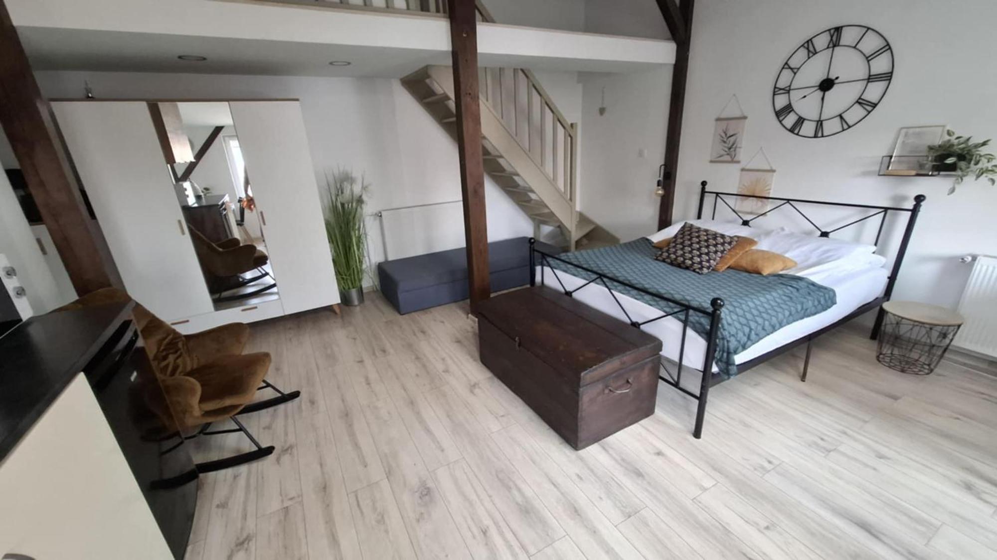 Attic Room Elk Exterior photo